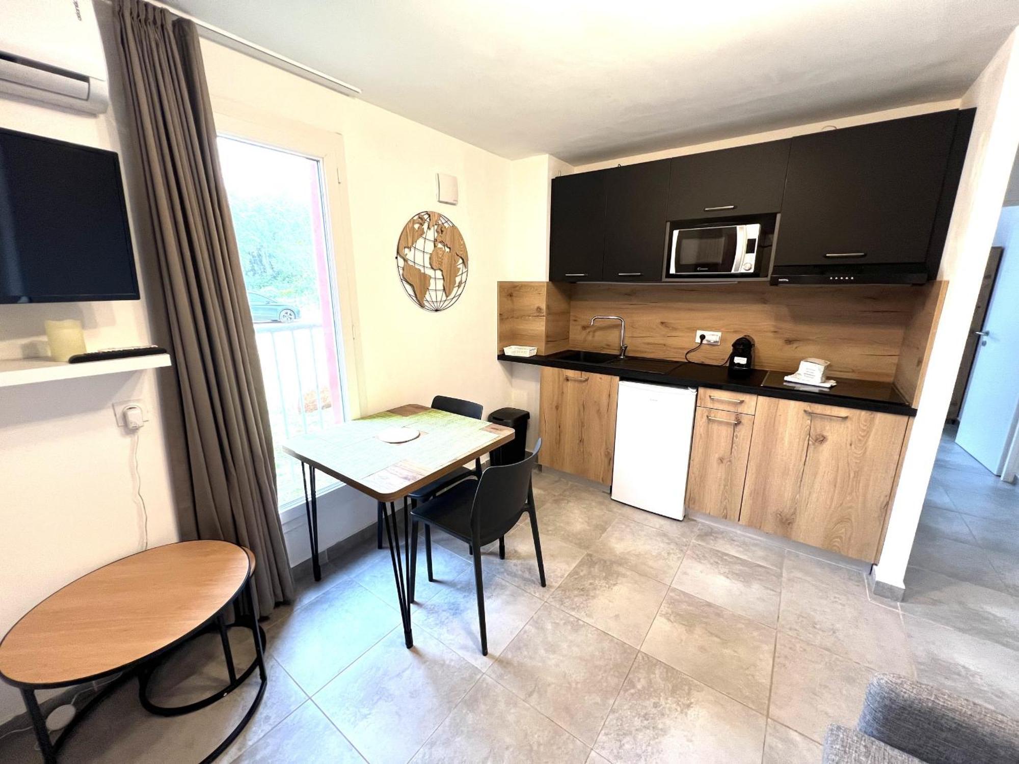 Residence Hoteliere Les Hameaux De Saint Cyprien 25 M2 Lecci Ngoại thất bức ảnh