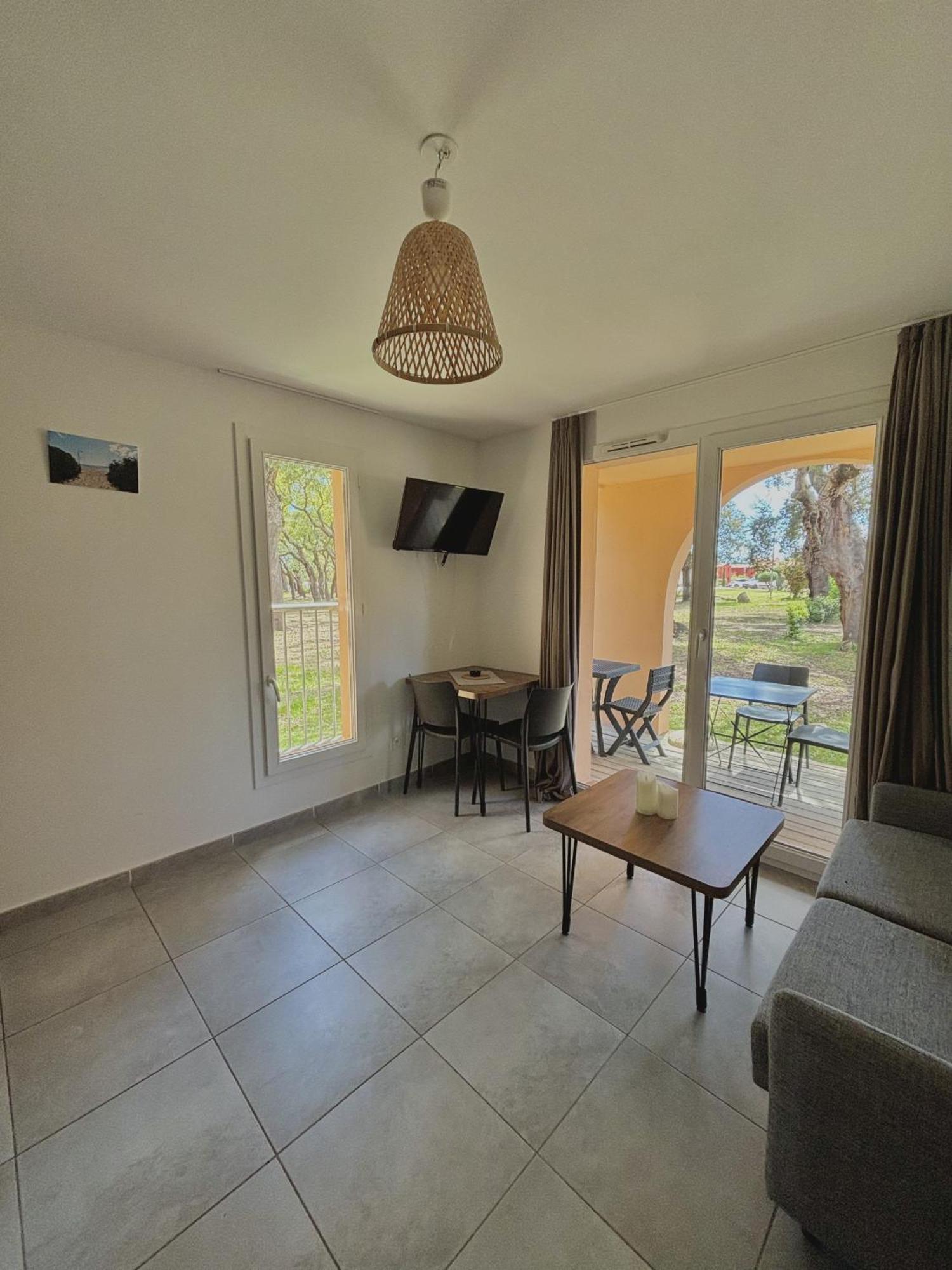 Residence Hoteliere Les Hameaux De Saint Cyprien 25 M2 Lecci Ngoại thất bức ảnh